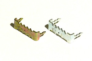 Fogazott képakasztó puha- és keményfához