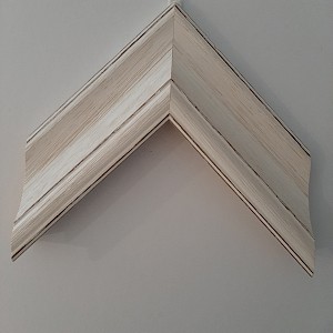 C 452-04 képkeretléc