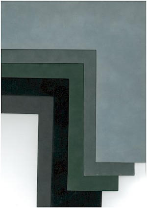 Fekete vágóélű bársonyos