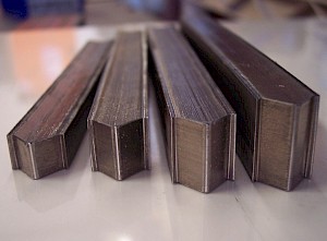 Tűzőszegek saroktűző gépekhez